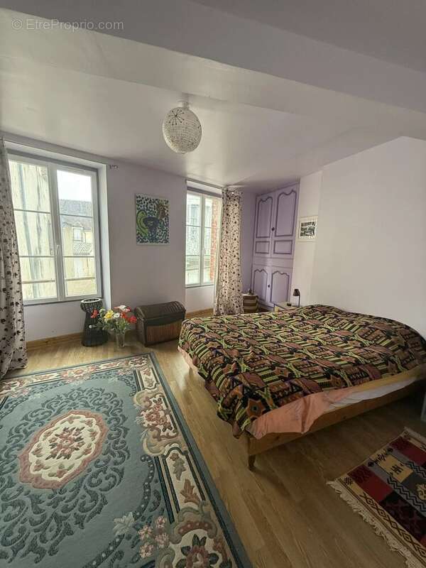 Maison à BRIENON-SUR-ARMANCON