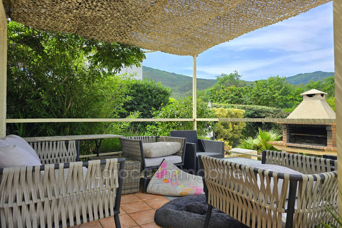 Maison à LAROQUE-DES-ALBERES