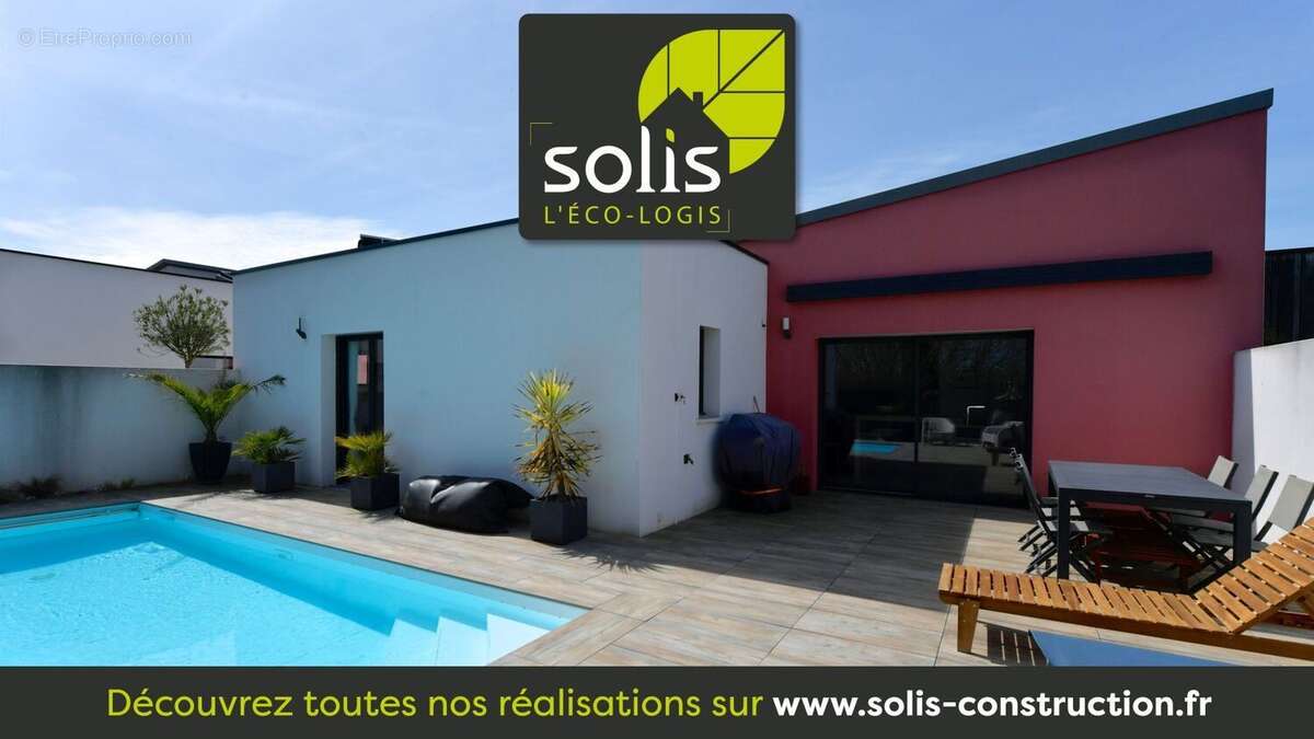 Terrain à SALLES-SUR-MER