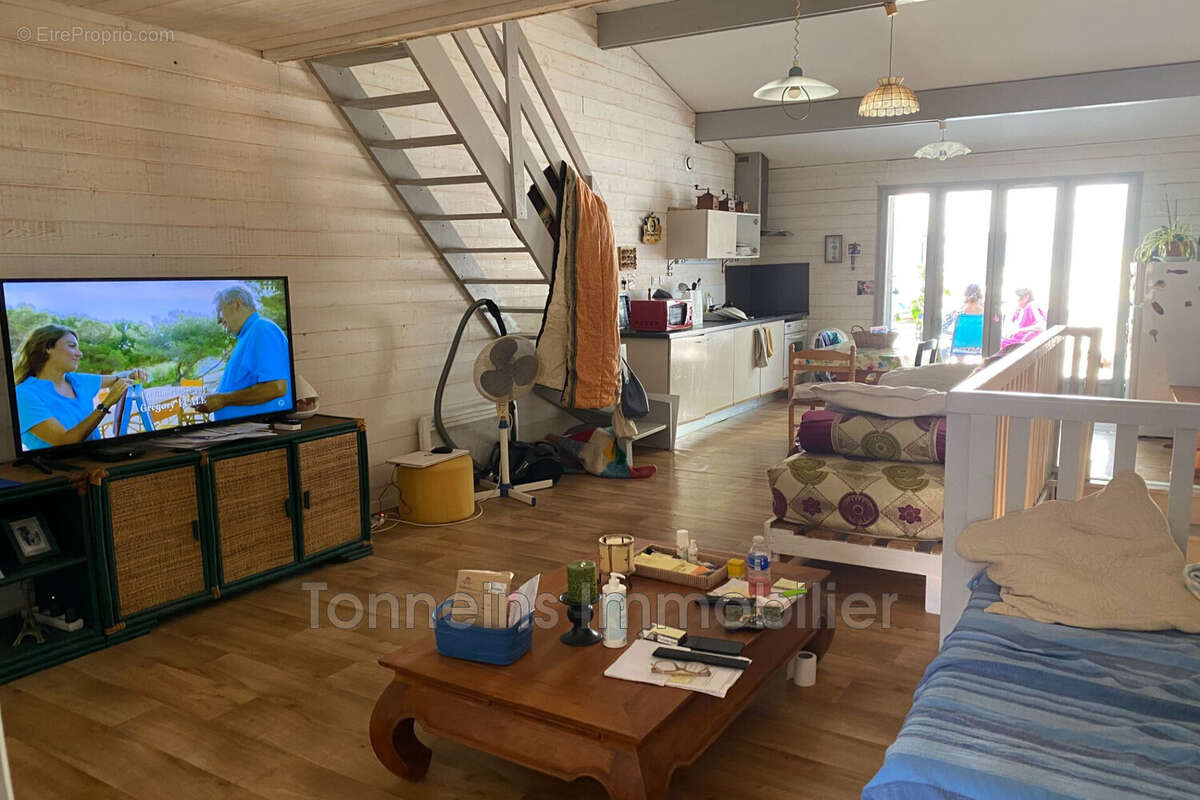 Appartement à PORT-SAINTE-MARIE