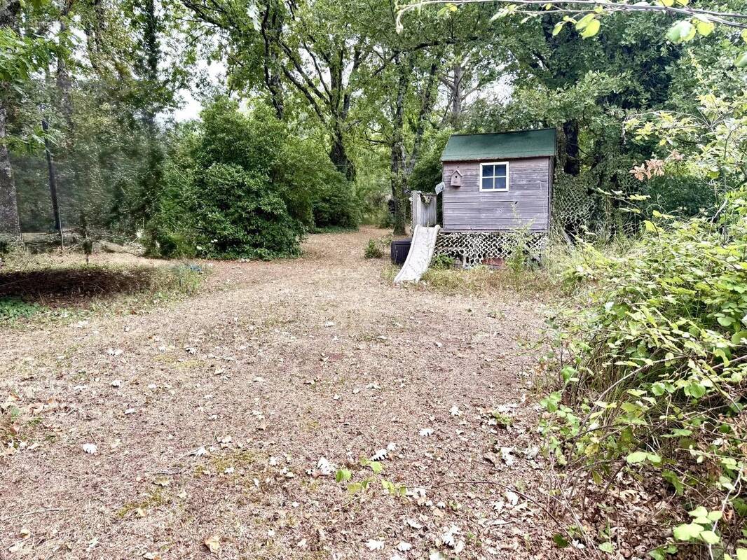 Terrain à SAINT-CEZAIRE-SUR-SIAGNE