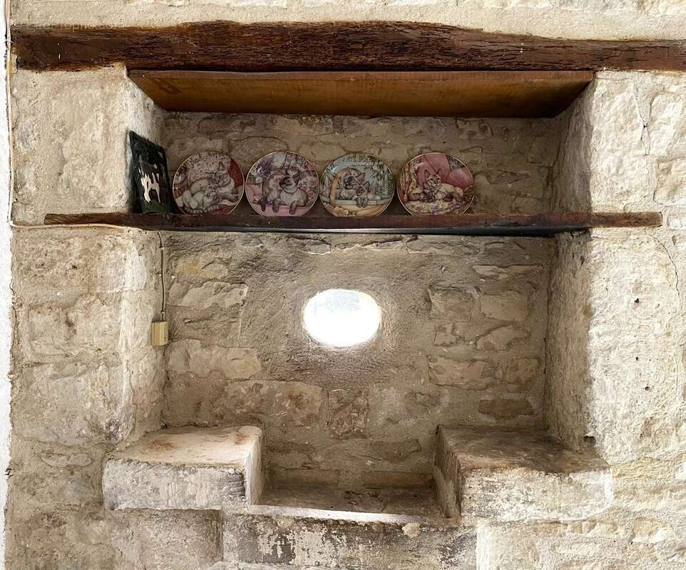 Maison à FONTAINE-CHALENDRAY