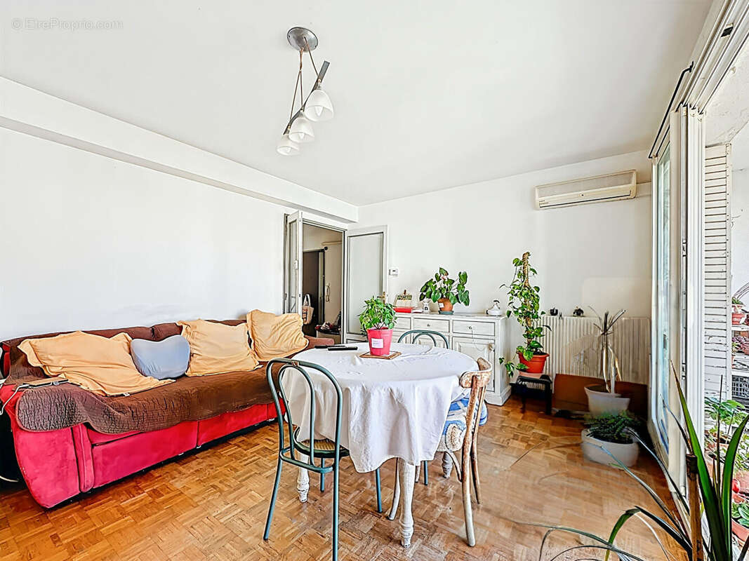 Appartement à MARSEILLE-13E