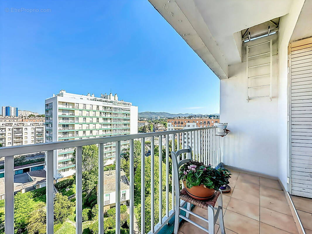 Appartement à MARSEILLE-13E