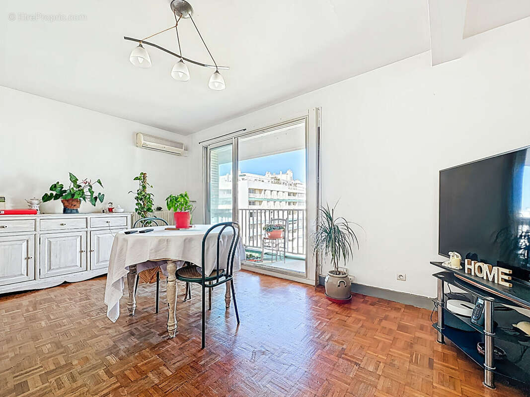 Appartement à MARSEILLE-13E
