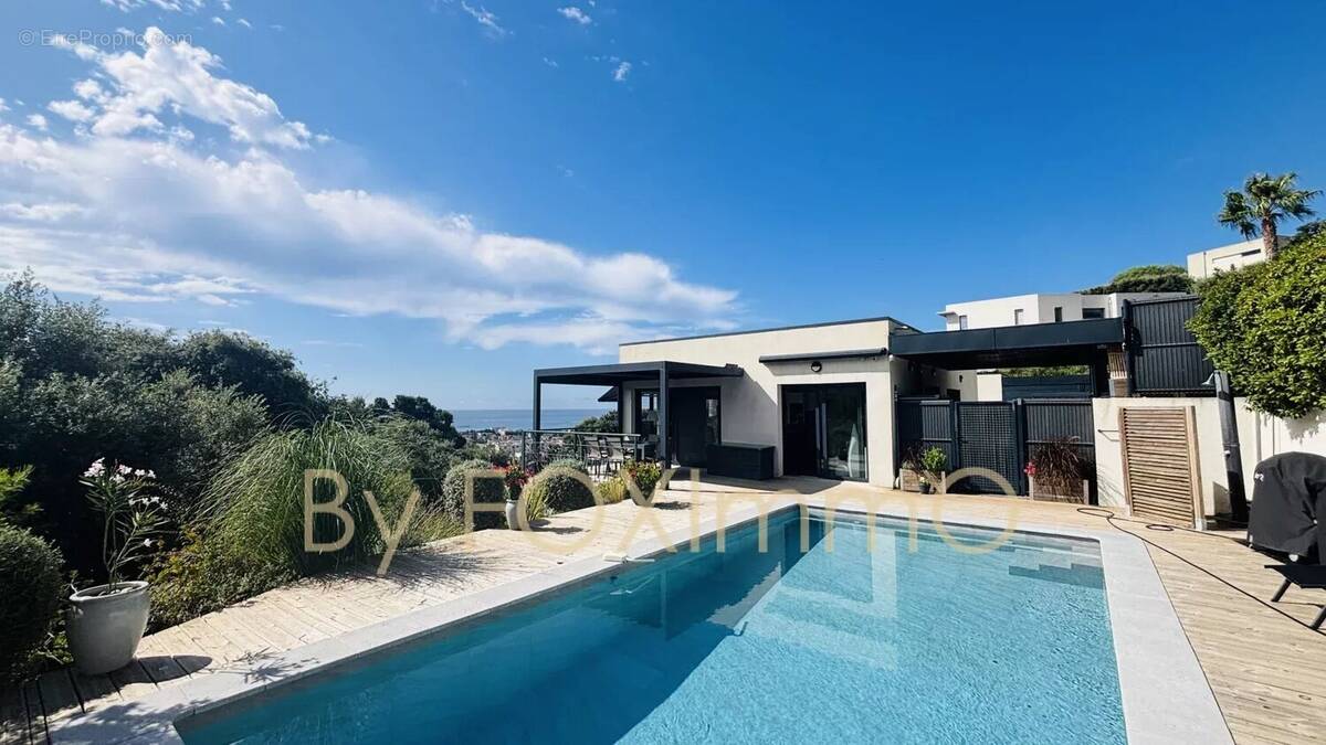 Maison à CAGNES-SUR-MER