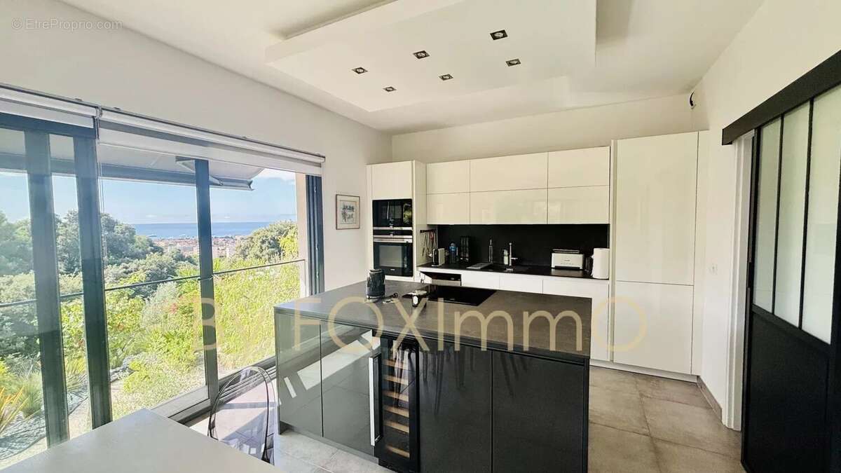 Maison à CAGNES-SUR-MER