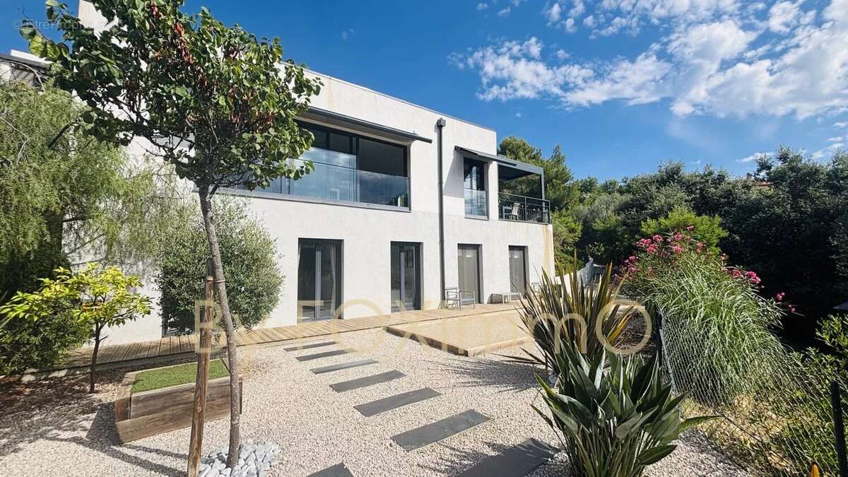 Maison à CAGNES-SUR-MER