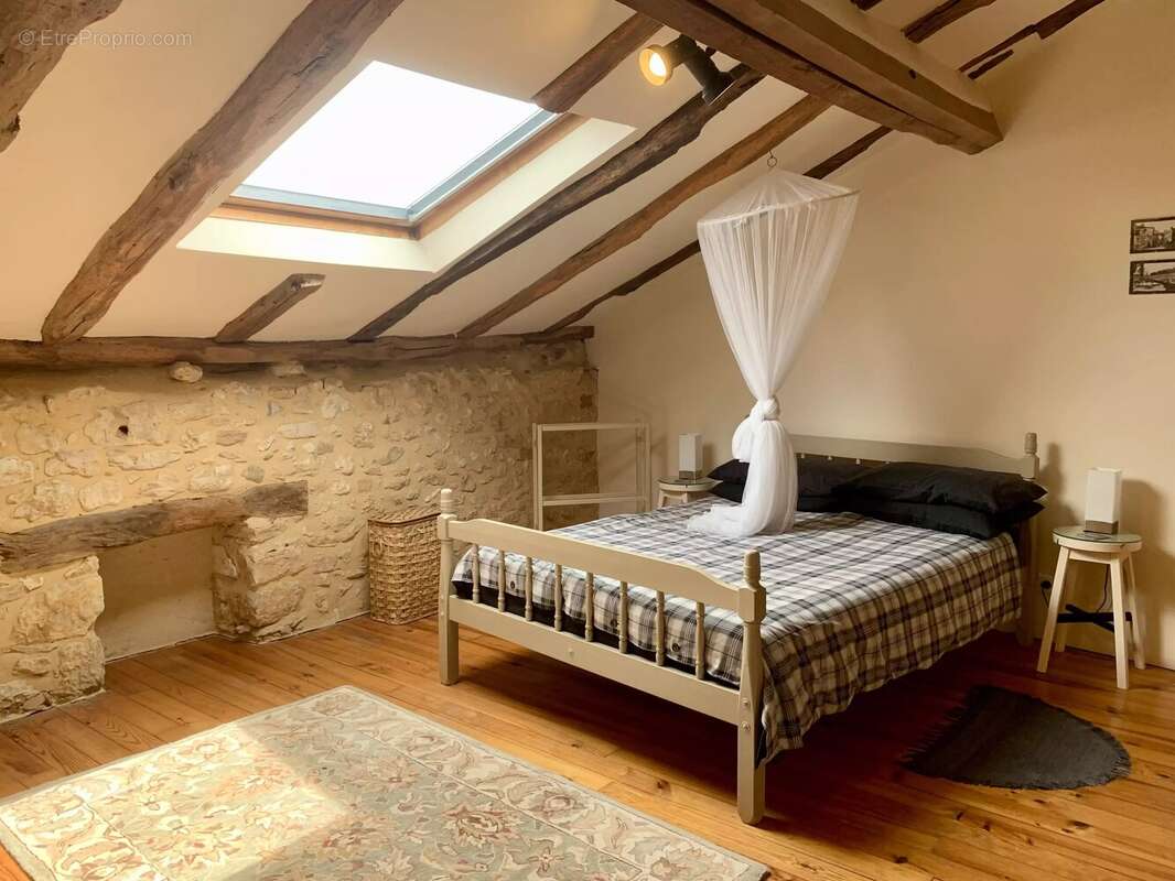 Maison à SALLES-DE-BELVES