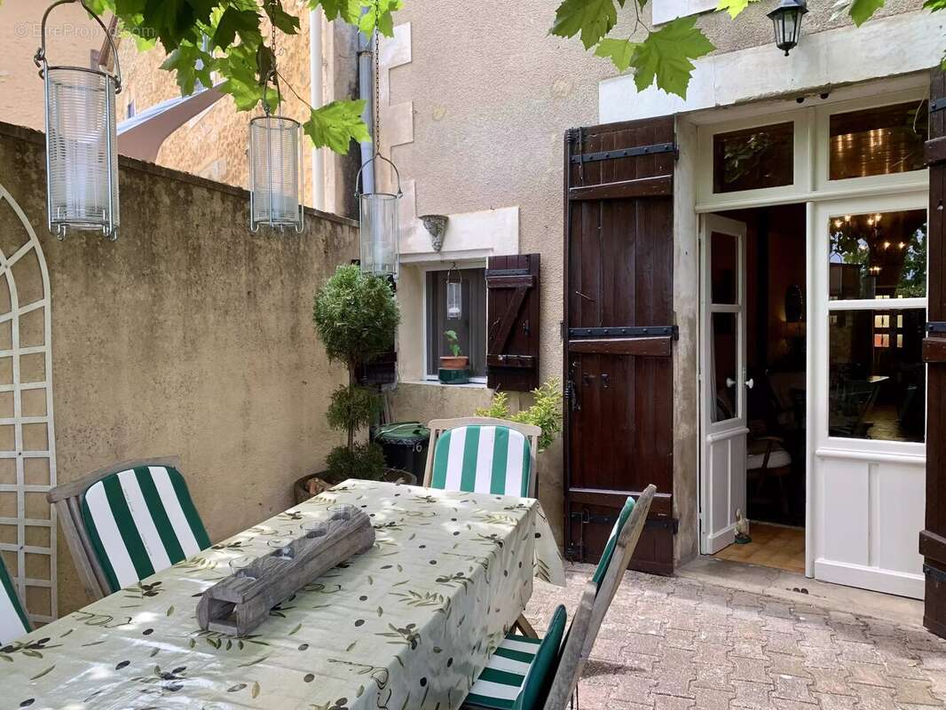 Maison à SALLES-DE-BELVES