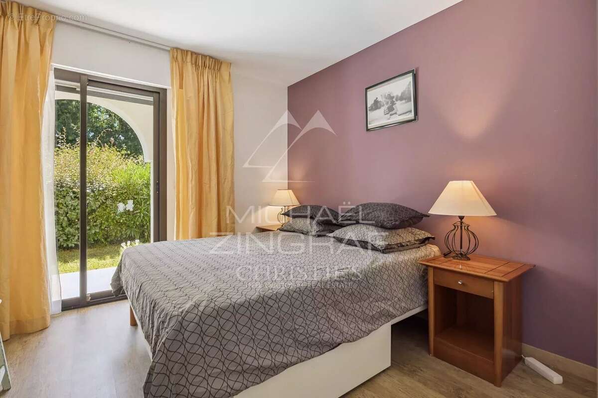 Appartement à MANDELIEU-LA-NAPOULE