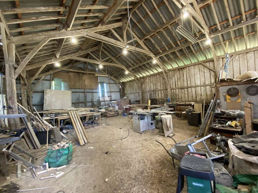 Maison à BUSSIERE-POITEVINE