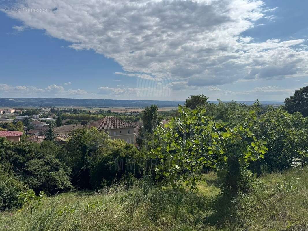 Terrain à LA COTE-SAINT-ANDRE