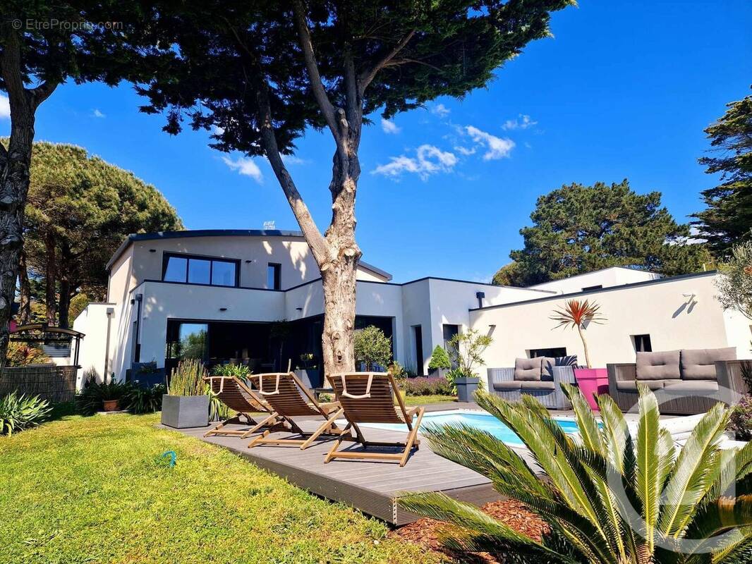 Maison à PREFAILLES