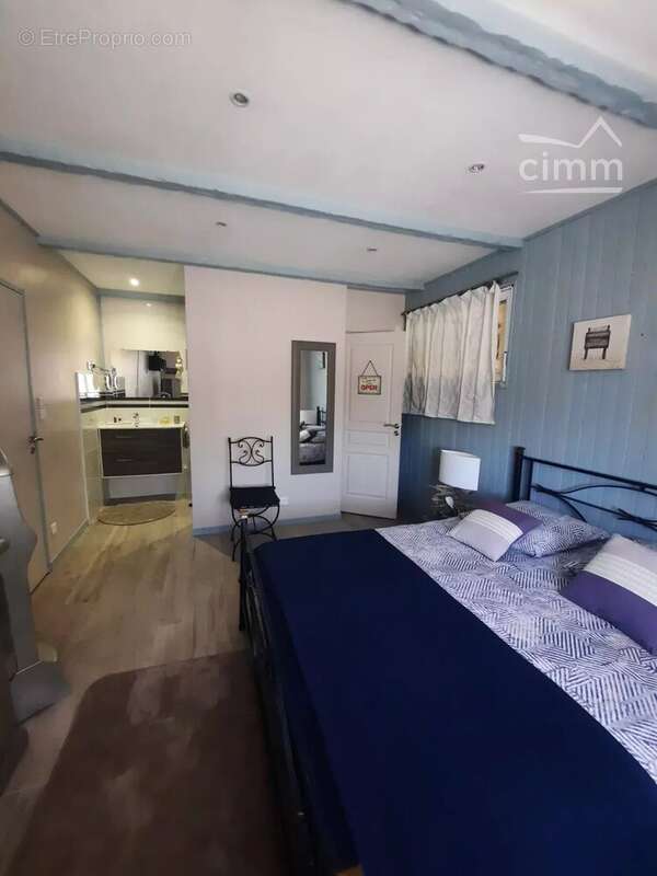 Maison à SAINT-ROMAIN-LE-NOBLE