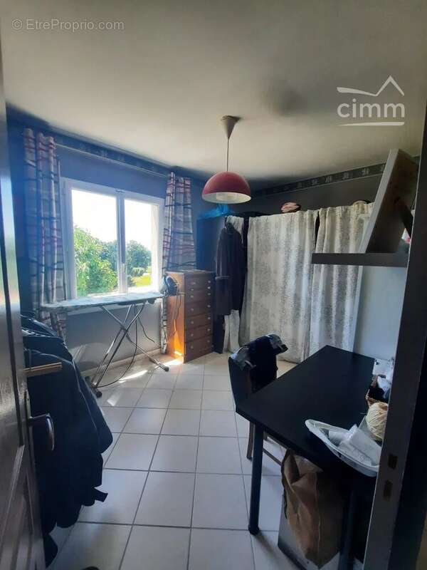 Maison à SAINT-ROMAIN-LE-NOBLE