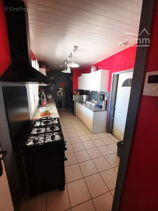 Maison à SAINT-ROMAIN-LE-NOBLE