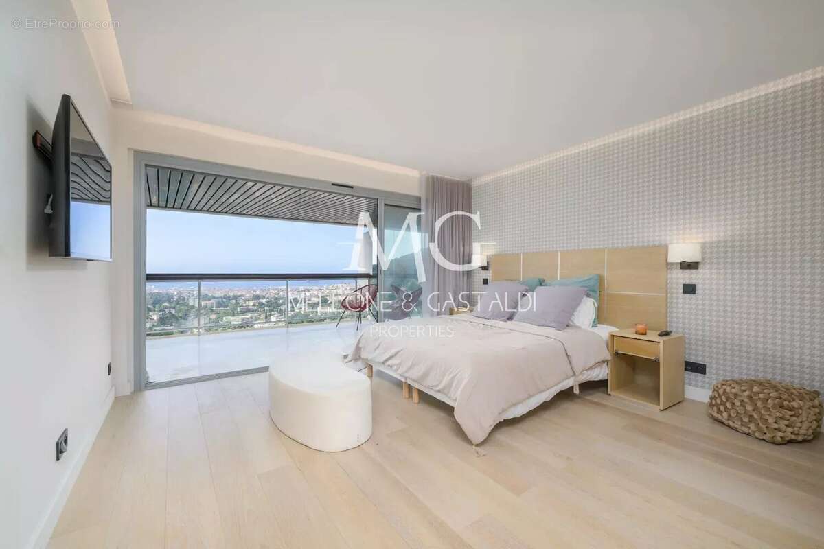 Appartement à LE CANNET