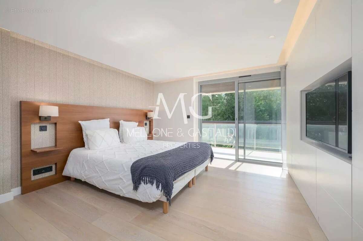 Appartement à LE CANNET