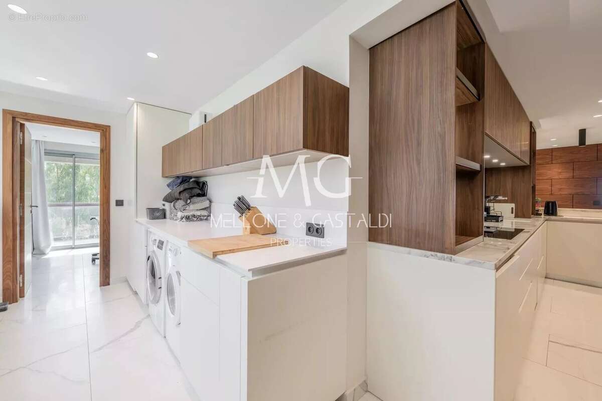 Appartement à LE CANNET