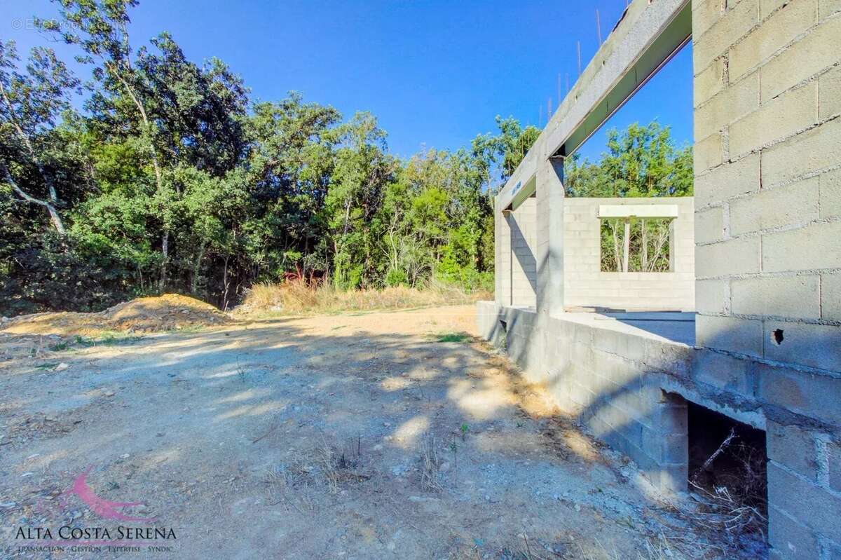 Maison à PRUNELLI-DI-FIUMORBO