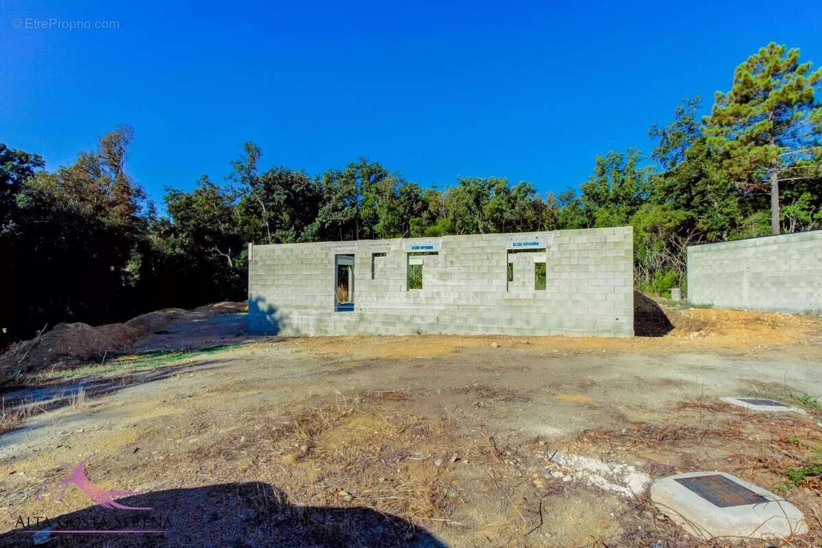 Maison à PRUNELLI-DI-FIUMORBO