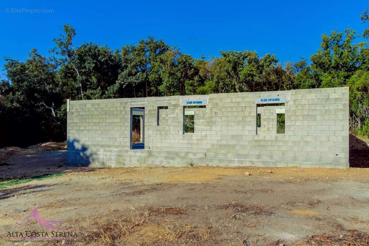 Maison à PRUNELLI-DI-FIUMORBO