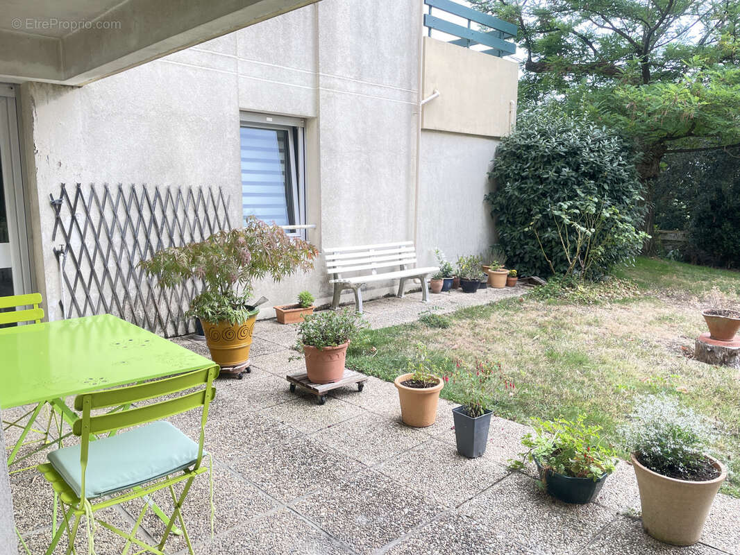 Appartement à LES PONTS-DE-CE