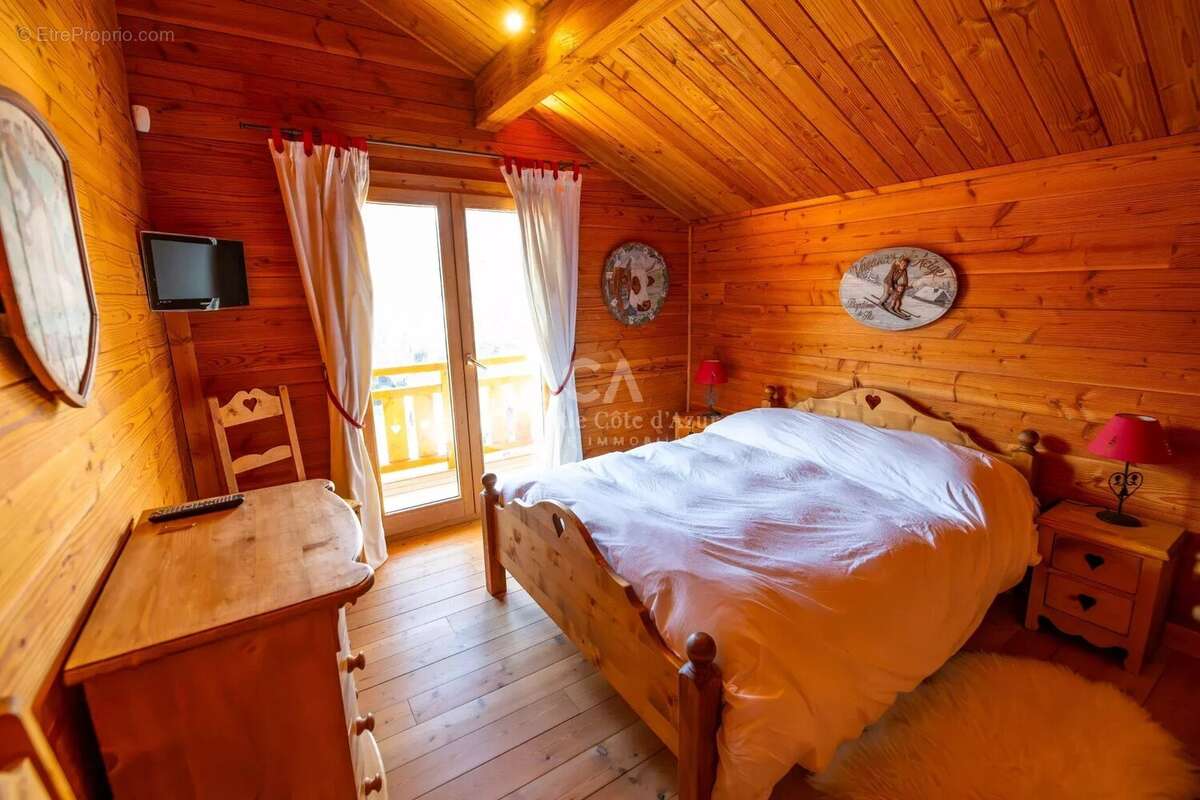 Maison à SAINT-ETIENNE-DE-TINEE