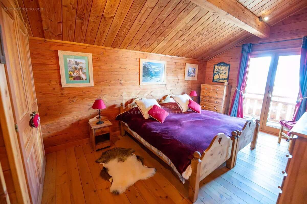 Maison à SAINT-ETIENNE-DE-TINEE