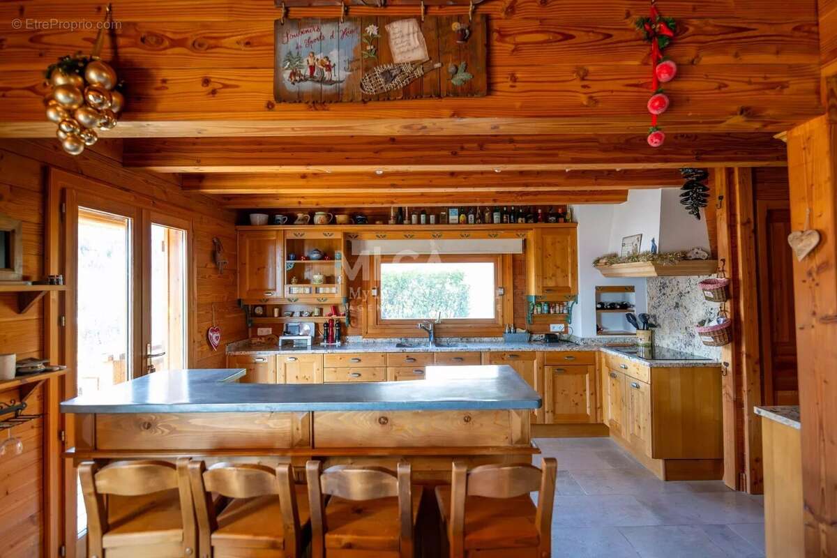 Maison à SAINT-ETIENNE-DE-TINEE