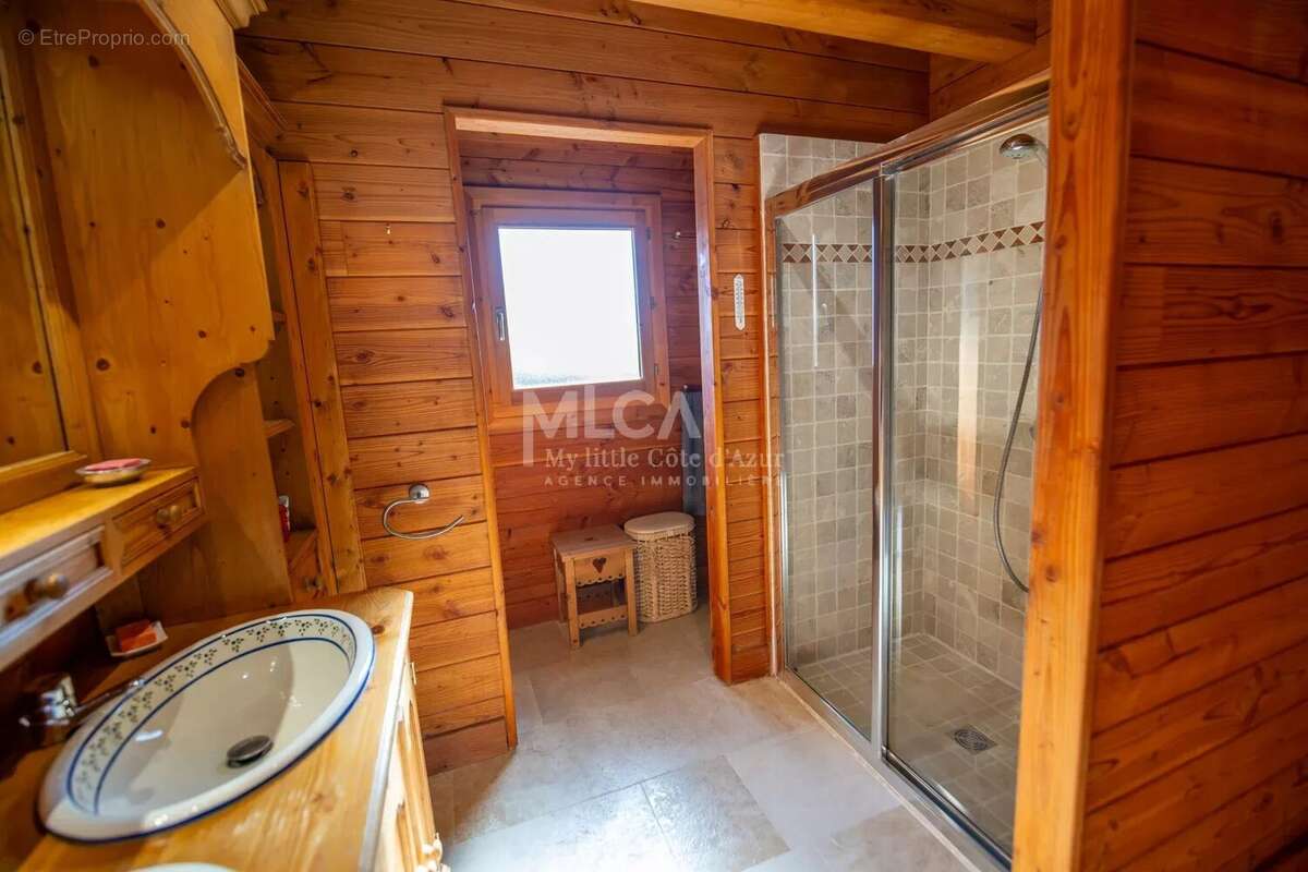 Maison à SAINT-ETIENNE-DE-TINEE