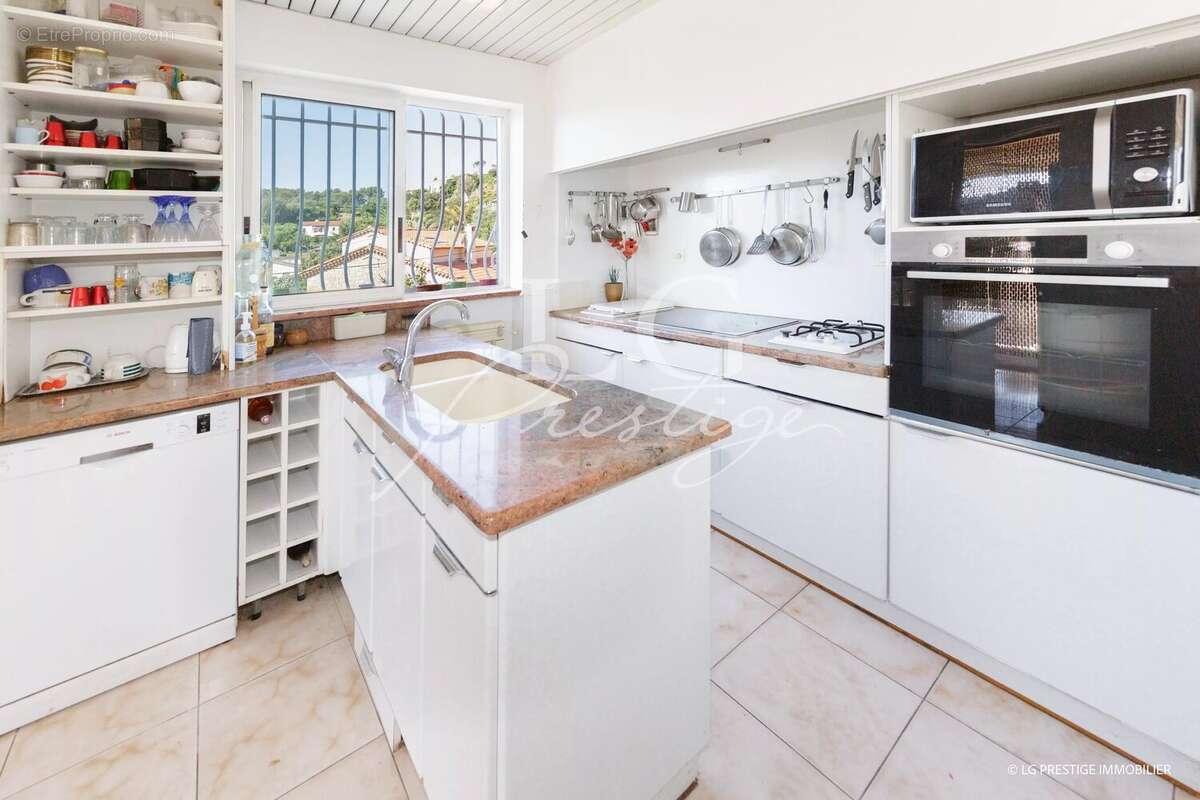 Maison à MANDELIEU-LA-NAPOULE