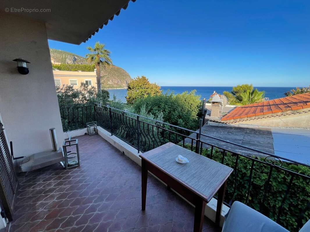 Appartement à EZE