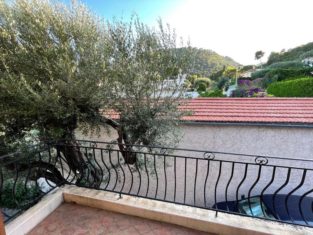Appartement à EZE