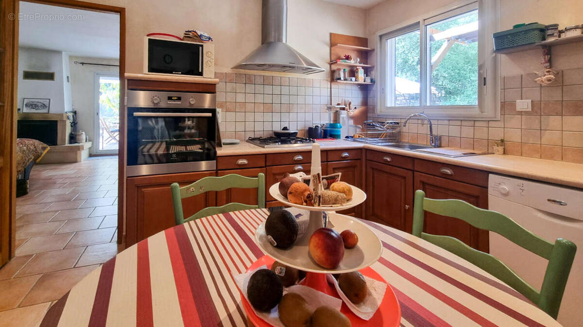 cuisine - Maison à CARCASSONNE