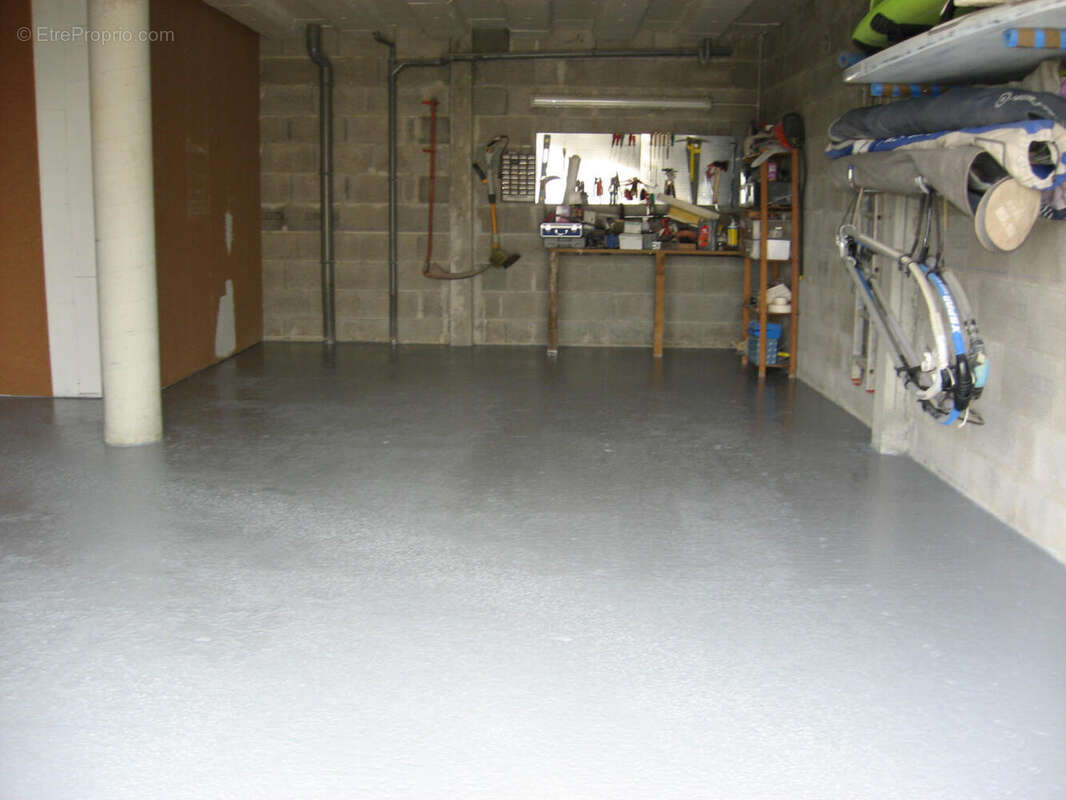Garage 2 - Maison à CARCASSONNE