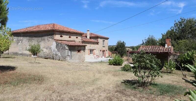 Maison à SAINT-FELIX-LAURAGAIS