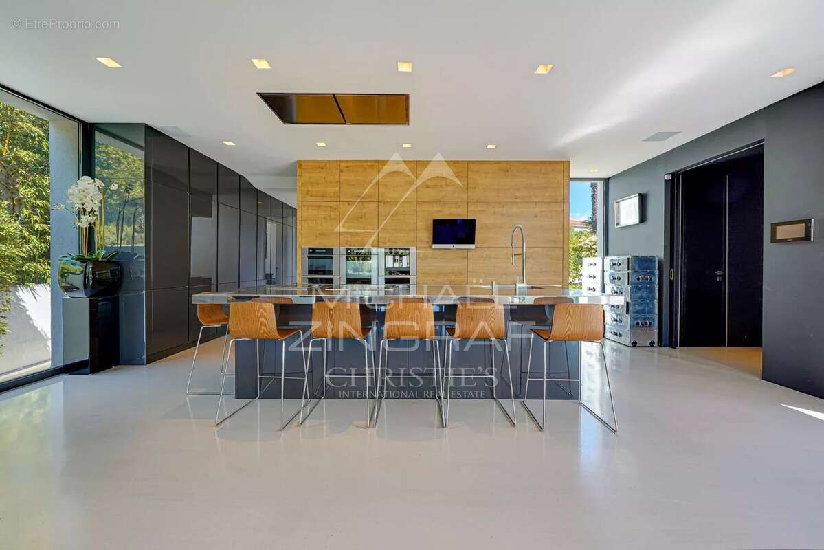 Maison à MARSEILLE-8E