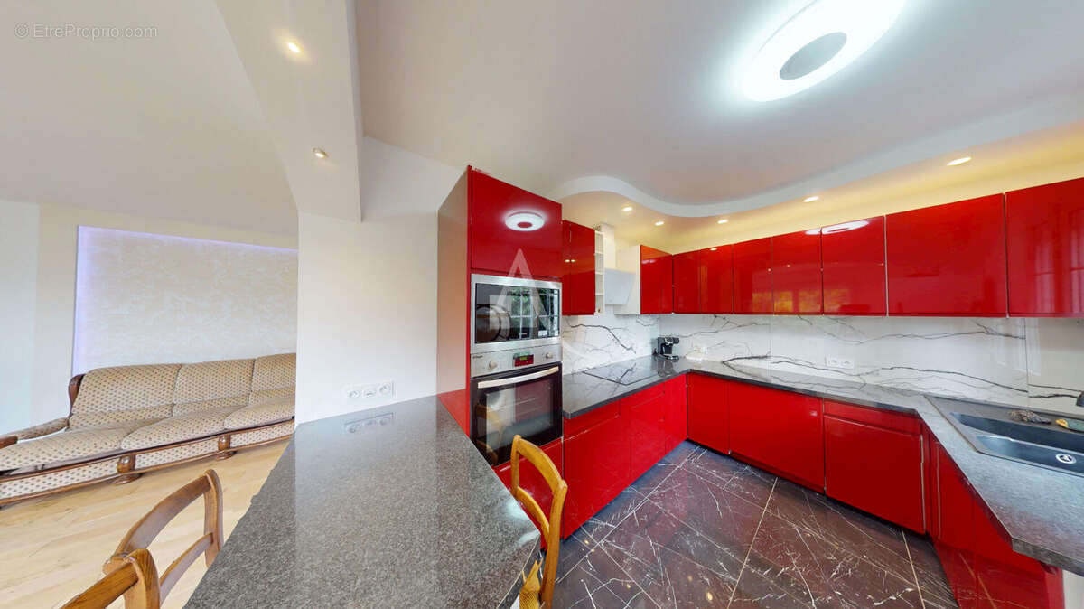 Maison à SAINT-REMY-LA-VANNE