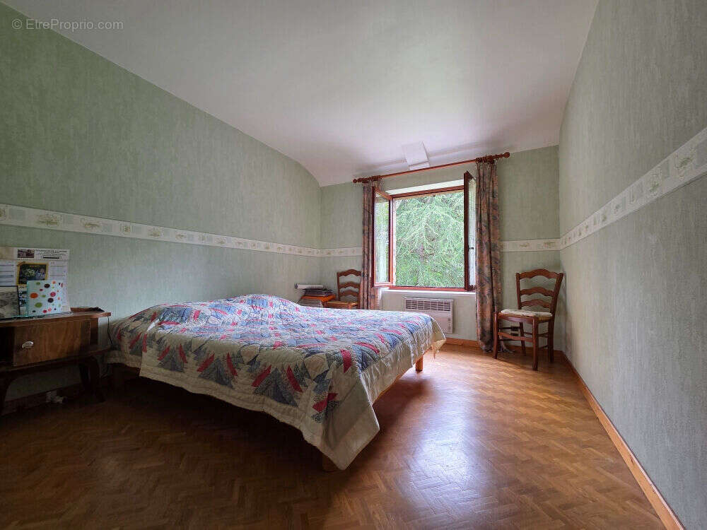 Maison à BAINS-SUR-OUST