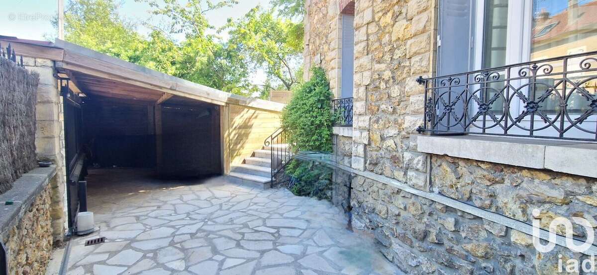 Photo 2 - Maison à BEAUMONT-SUR-OISE