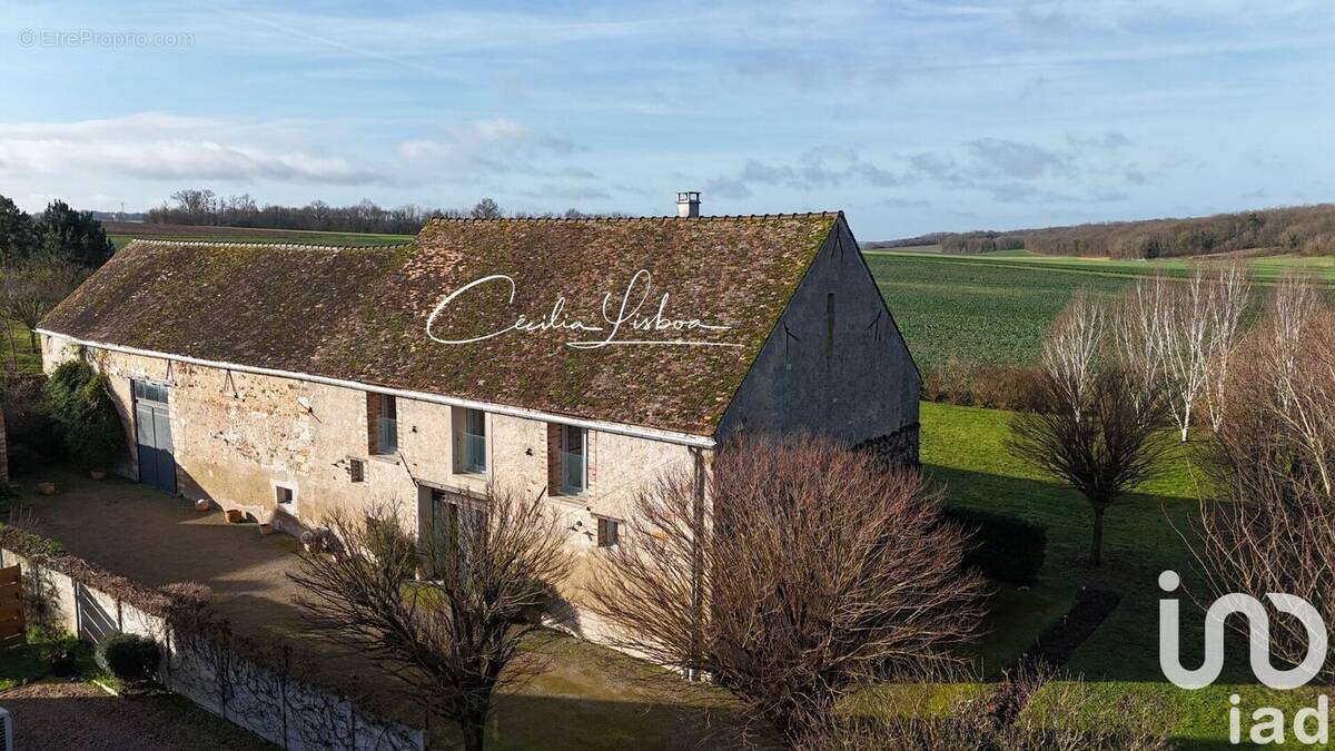 Photo 1 - Maison à VILLETHIERRY