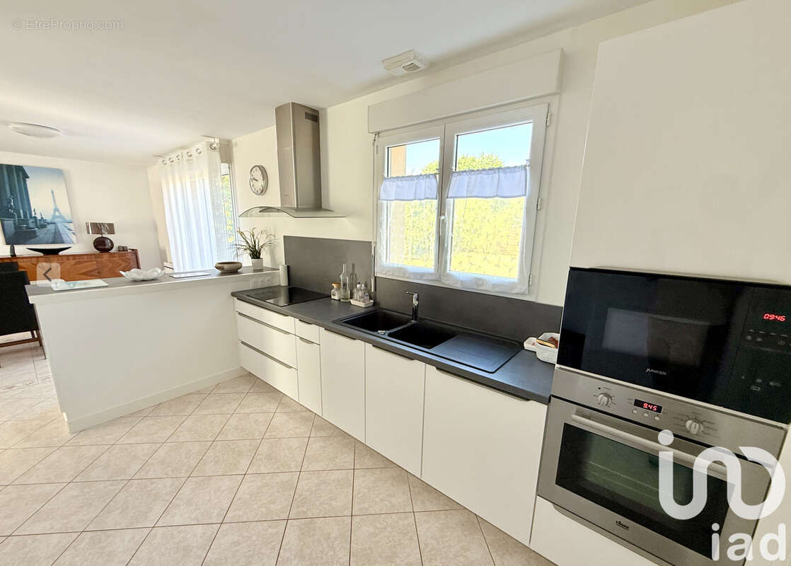 Photo 6 - Maison à MENIL