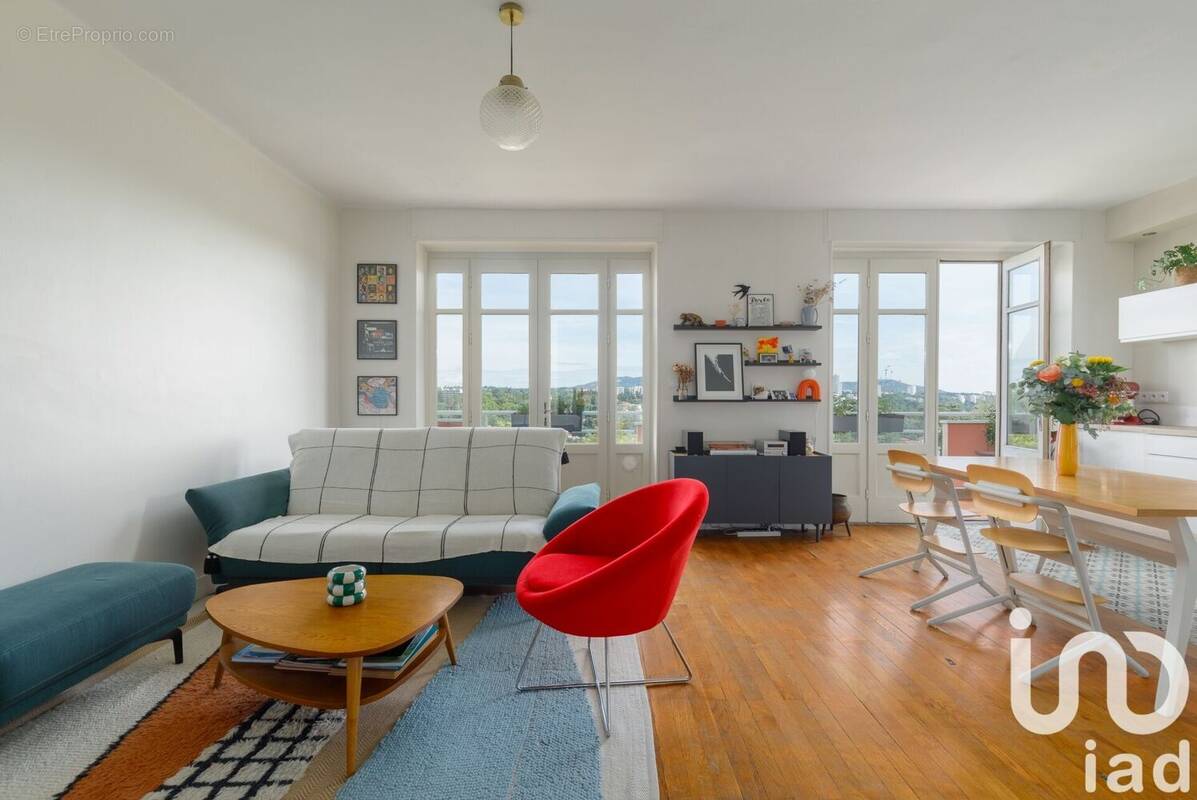 Photo 1 - Appartement à TASSIN-LA-DEMI-LUNE