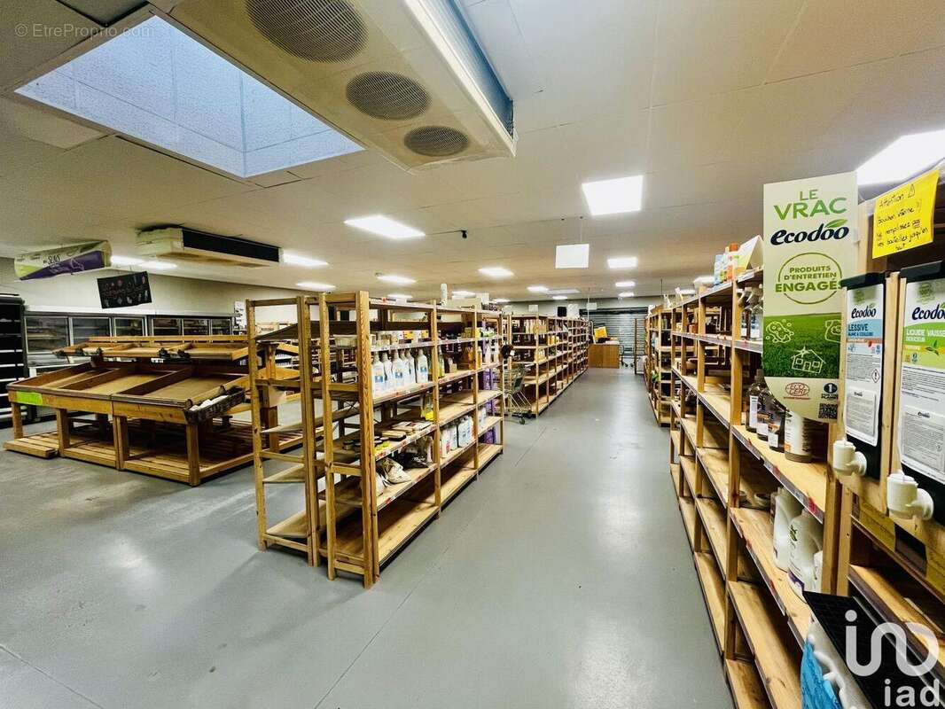 Photo 2 - Commerce à VIERZON