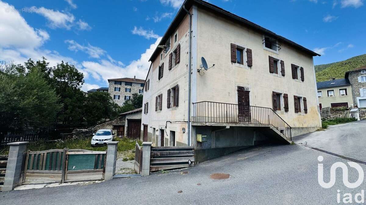 Photo 2 - Maison à REAL