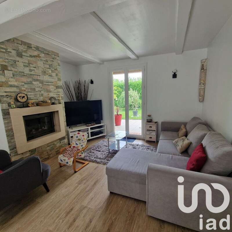 Photo 4 - Maison à MARINES