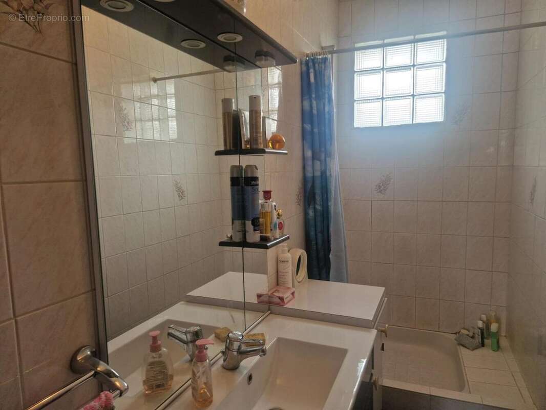 Photo 7 - Maison à SAINT-BONNET-DE-ROCHEFORT