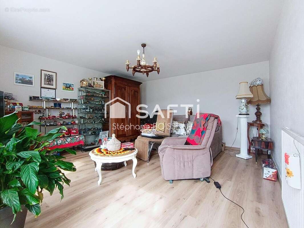 Photo 4 - Maison à LUCHE-PRINGE